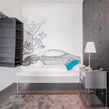 High-end With Rooftop Terrace And Gym