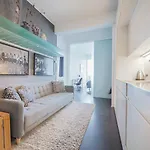 High-end With Rooftop Terrace And Gym アパート